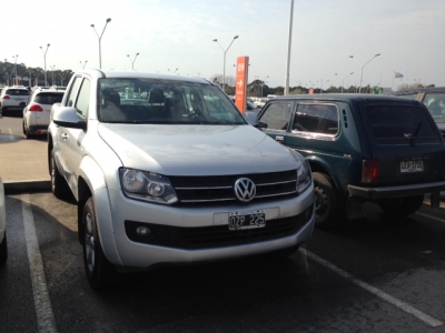 Sobredosis de matr&iacute;culas argentinas en el Aeropuerto de Carrasco