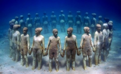 M&eacute;xico: inician inmersi&oacute;n de esculturas del museo submarino m&aacute;s grande del mundo