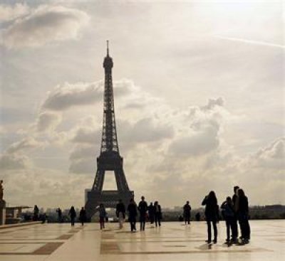 Jaque al rey del turismo mundial