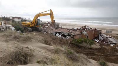 M&aacute;s playa y menos hormig&oacute;n, la apuesta para el verano