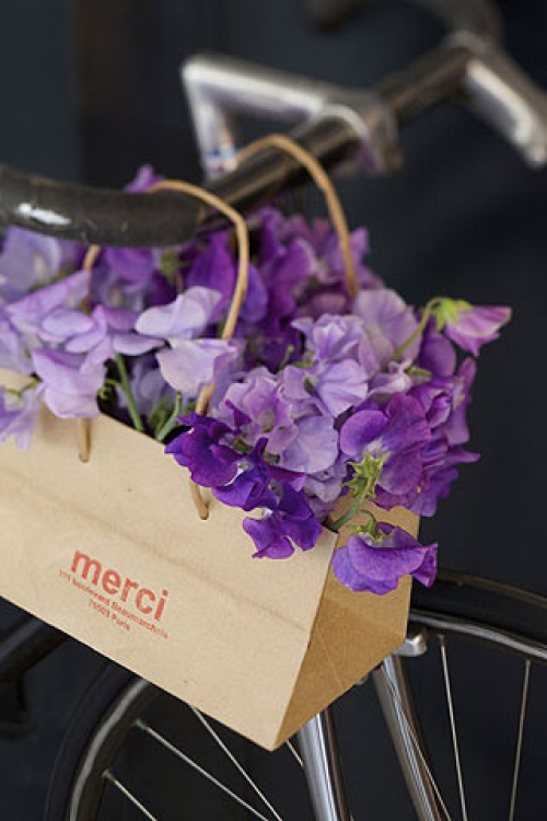 Merci es la nueva cita ineludible para el shopping parisino. Una agradable experiencia para huir del mainstream de otras capitales europeas.