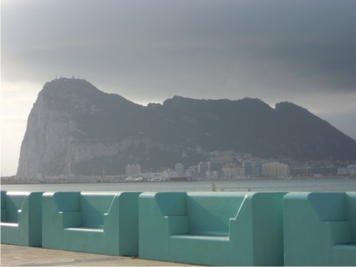 The Rock,  desde la fila para ingresar