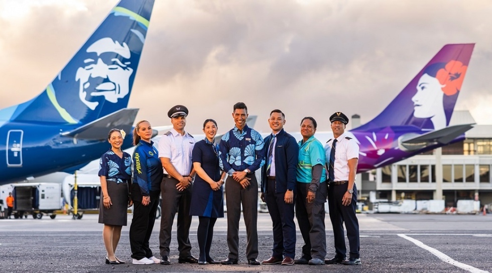 Alaska Airlines completa la adquisición de Hawaiian Airlines