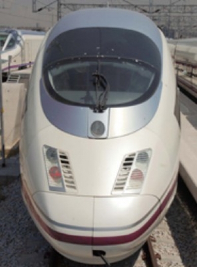 Trenes de alta velocidad desplazan l&iacute;neas a&eacute;reas