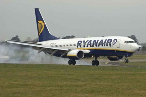 Aterrizaje de emergencia de tres aviones de Ryanair por falta de combustible