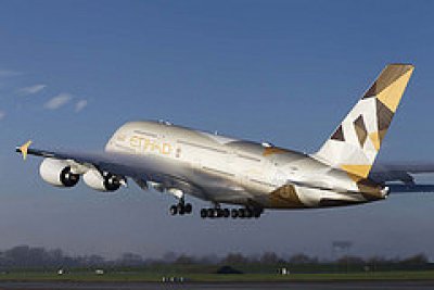 Etihad Airways recibe su primer Airbus A380