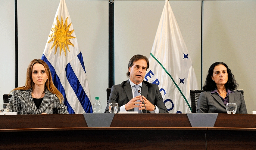Carolina Ache, Luis Lacalle Pou y Azucena Arbeleche