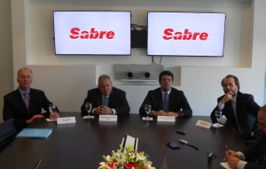 Conferencia de prensa: Jay Jones, Alfred de C&aacute;rdenas, Ricardo Carre&oacute;n y Jaime Miller.