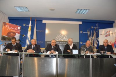 Presentaron en Montevideo la licitaci&oacute;n para concesi&oacute;n de la nueva Terminal de Omnibus de Paysand&uacute;