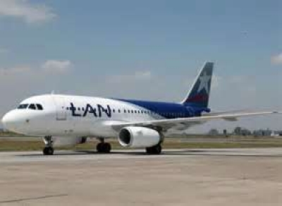 Lan Airlines va a la Justicia ante negativa de Intercargo a brindarle servicio de manga