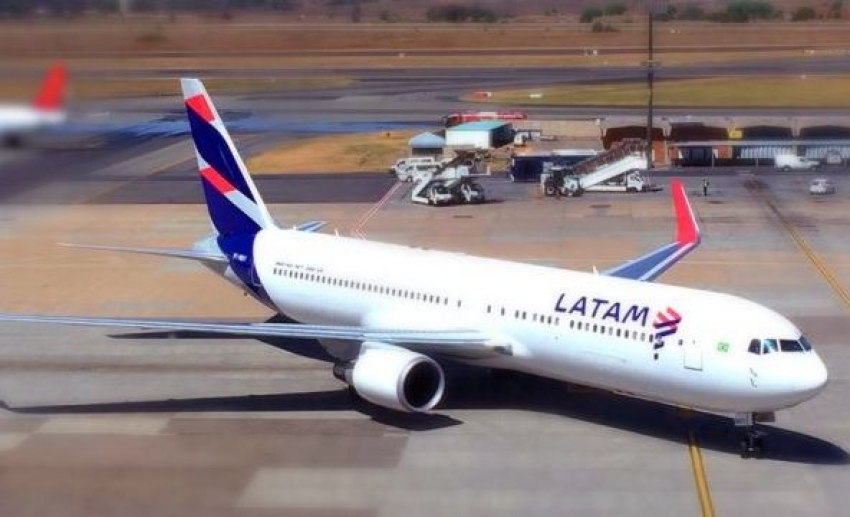 Latam Airlines: el despido de 1.400 funcionarios no alcanza para frenar la crisis