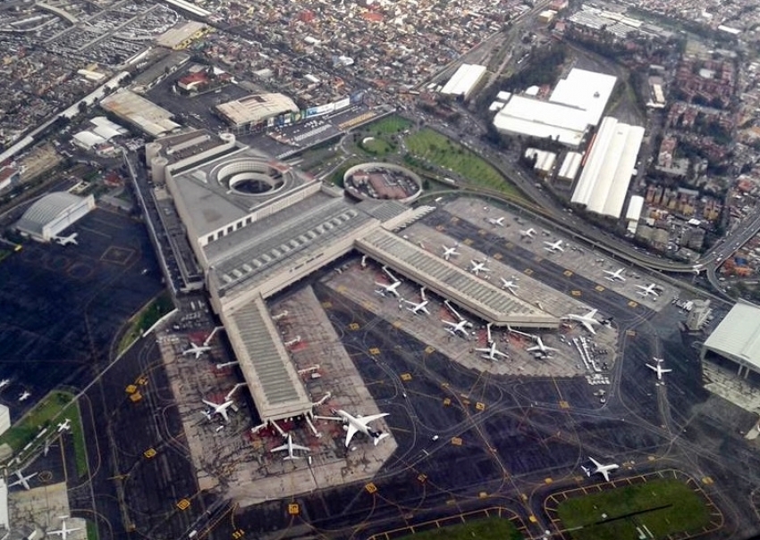 Diputados mexicanos avalan cambios a Ley de Aviaci&oacute;n Civil