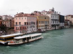 Venecia se ve mejor desde el vaporetto