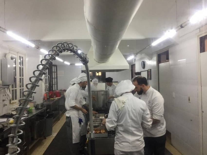 La Alta Academia de Gastronom&iacute;a present&oacute; cursos de especializaci&oacute;n