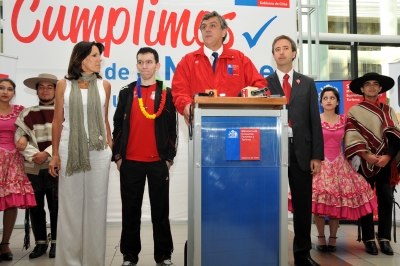 Chile logra cifra récord de llegada de turistas en 2011