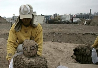 Huaca Pucllana: momias descubiertas podr&aacute;n ser apreciadas por el p&uacute;blico en 2011