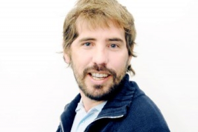 Denis Dutra es periodista desde 1998. Trabajó en el diario La República y en el semanario Búsqueda. Desde 2005 escribe en El Observador. 