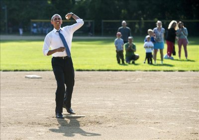 Obama visit&oacute; el Sal&oacute;n de la Fama del B&eacute;isbol para promocionar el turismo