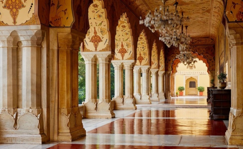 En la India vive el primer rey que alquila su palacio por Airbnb