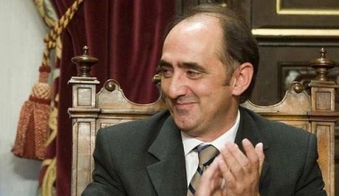 Daniel Innerarity nació en Bilbao en 1959. Actualmente es catedrático de filosofía social y política en la Universidad de Zaragoza. Autor multipremiado. Miembro de la Academia de Ciencias y Artes con sede en Salzburgo. 