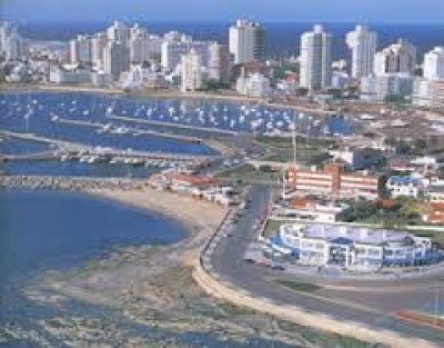 Charla en Punta del Este: progreso e impacto en el paisaje