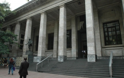 Biblioteca Nacional, 201 años de archivos de publicaciones, incluida prensa.