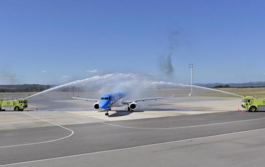 Aerol&iacute;neas Argentinas restablece vuelos a Uruguay