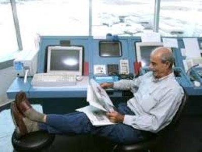 La huelga de controladores a&eacute;reos europeos sigue afectando a miles de vuelos