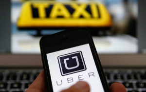 Uber reporta p&eacute;rdidas aunque aumenta sus viajes