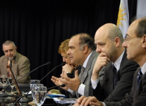 Lescano manifest&oacute; que existe voluntad pol&iacute;tica para pasar a constituir dos ministerios