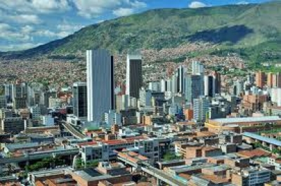 Medell&iacute;n, de la m&aacute;s violenta a la m&aacute;s elogiada