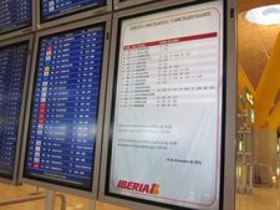 Huelga de pilotos de Iberia ha afectado a 100 vuelos y 12.000 pasajeros