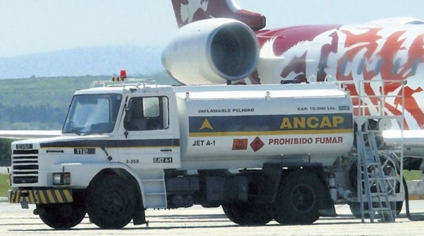 Guardia gremial de Ancap por paro, asegura combustible para aviones este viernes