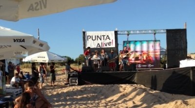 Punta Alive sacudi&oacute; la Playa Grande de Piri&aacute;polis