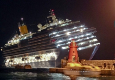 Impresionante selección fotográfica del accidente del Costa Concordia