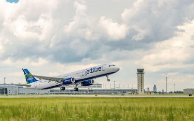 &ldquo;Revisen alianzas&rdquo;: JetBlue a Estados Unidos y la UE