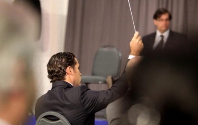 Cosmo avisó al gobierno que no pagará por los aviones