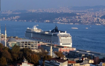 El MSC Magnifica en Estambul, algo que esta temporada europea no se ver&aacute;.