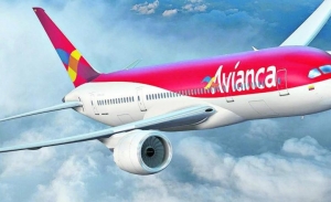 Dos en uno, una aerolínea panamericana, y Air France en problemas