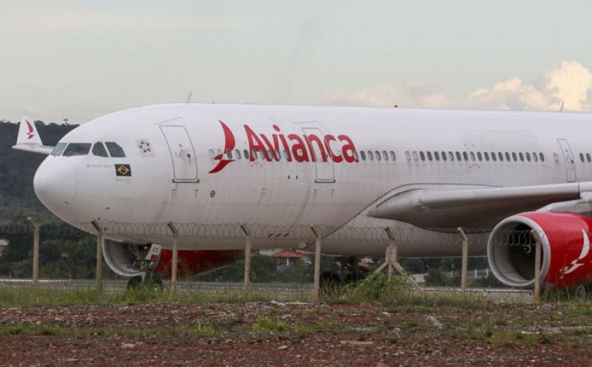 Justicia suspende subasta de aerol&iacute;nea Avianca Brasil