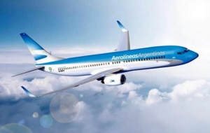 Aerolíneas Argentinas: línea de bandera y un poco “low cost”