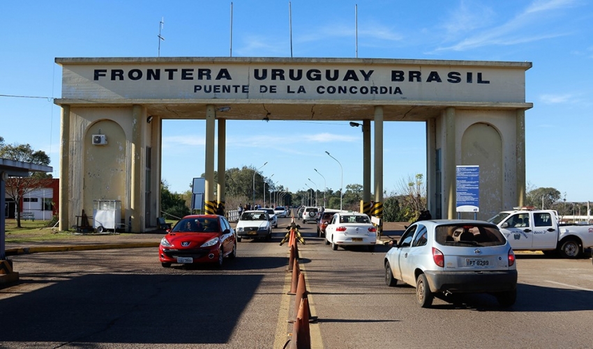 La comunicación y la apertura de la frontera terrestre entre Brasil y Uruguay