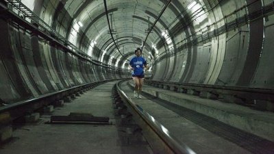 Los t&uacute;neles del Metro de Barcelona acoger&aacute;n una carrera subterr&aacute;nea