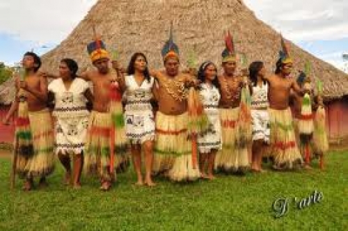 “Etnoturismo”, inmersión tribal  