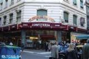 Dialoguitos en el Galley