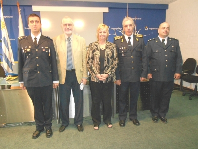 Comisario Francisco Anad&oacute;n M&eacute;ndez, Lic. Benjam&iacute;n Liberoff, Ministra Lili&aacute;m Kechichi&aacute;n, Inspector General V&iacute;ctor Acu&ntilde;a y Capit&aacute;n Ricardo Chinazzo.