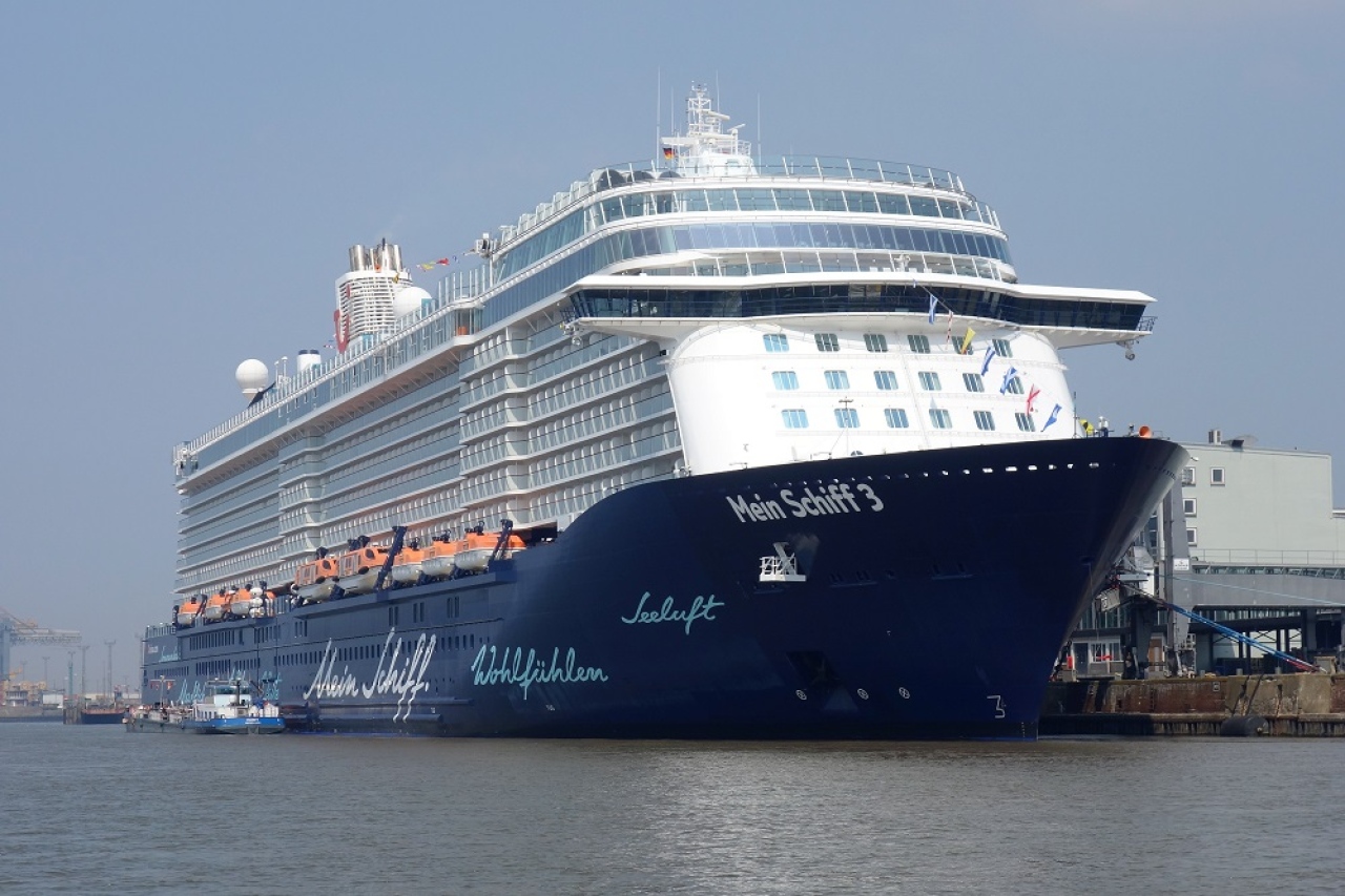 Accidente de un crucero repleto de viajeros que se dirig&iacute;a a Canarias