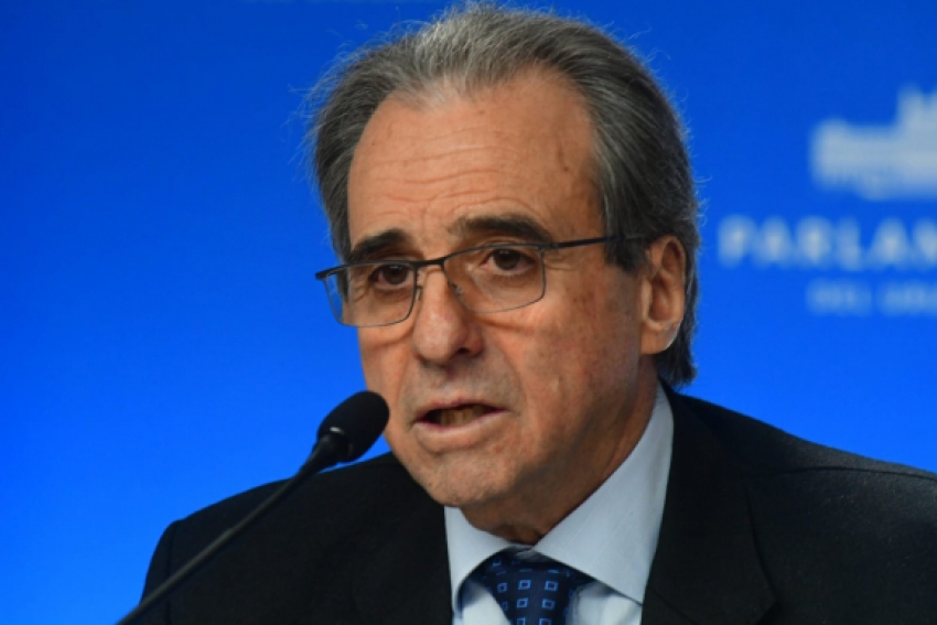 Remo Monzeglio comparece en comisi&oacute;n investigadora de Turismo.