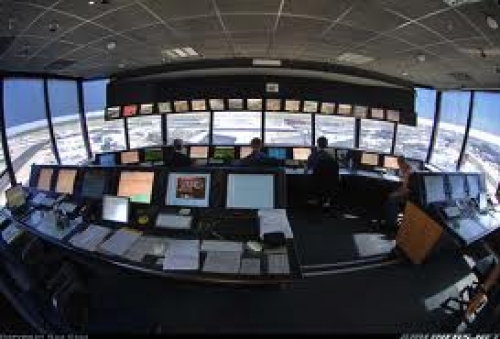 La falta de controladores merma la operatividad de los aeropuertos