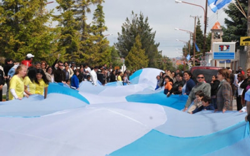 Con presencia de Enrique Meyer, Perito Moreno celebr&oacute; 83&ordm; aniversario